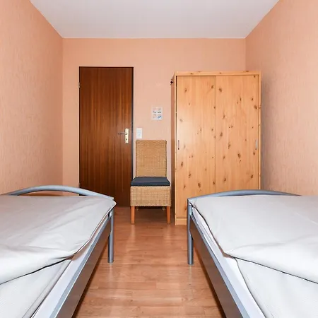 Am Grafthof Нойхарлингерзиль